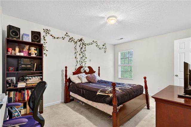 1004 Quinlan Drive, Greensboro, NC 27406
