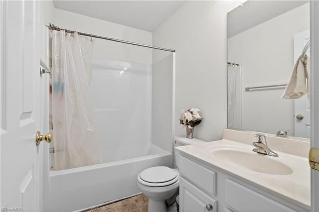 1004 Quinlan Drive, Greensboro, NC 27406