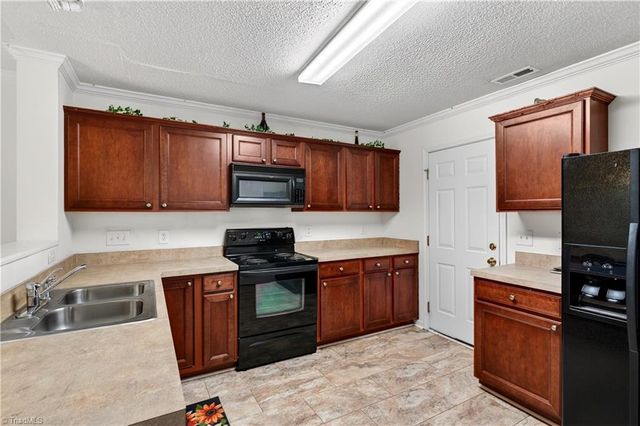 1004 Quinlan Drive, Greensboro, NC 27406
