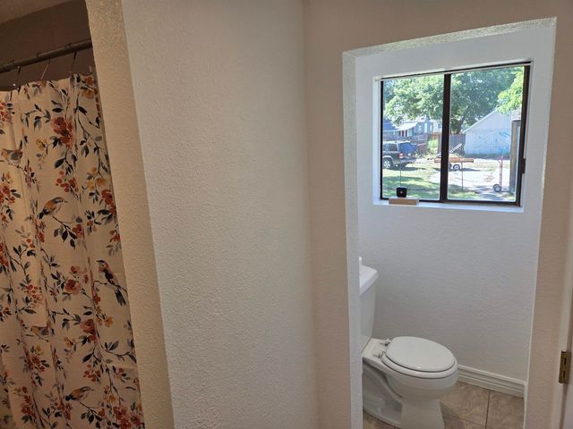 516 E ERMINA Ave, Spokane, WA 99207