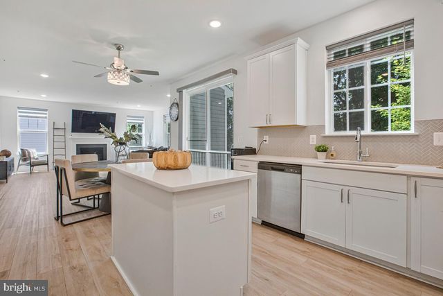 6400 FRANCIS LN, Hanover, MD 21076