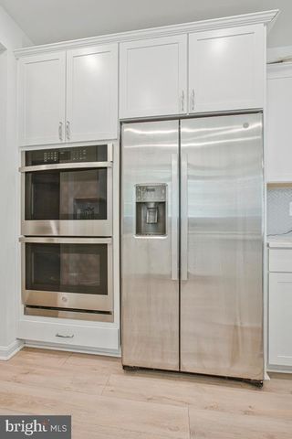 6400 FRANCIS LN, Hanover, MD 21076