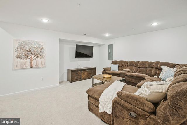 6400 FRANCIS LN, Hanover, MD 21076