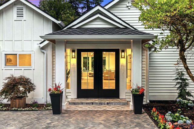19238 184th Place NE, Woodinville, WA 98077