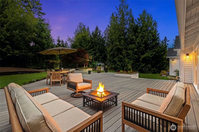 19238 184th Place NE, Woodinville, WA 98077