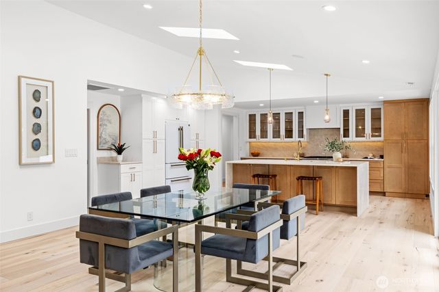 19238 184th Place NE, Woodinville, WA 98077