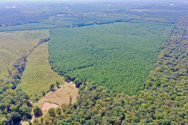 4093 Nc Highway 42, Goldston, NC 27252