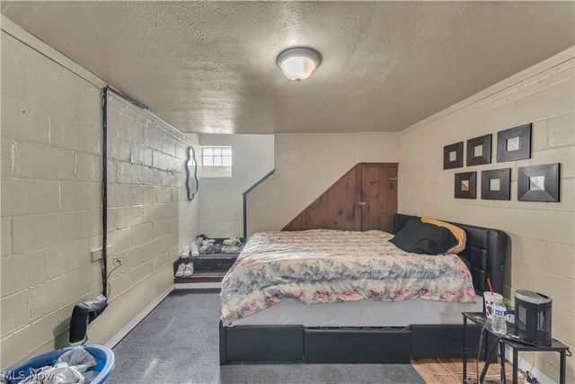 3962 Grosvenor Road, South Euclid, OH 44118
