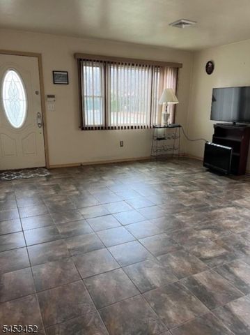 263 Colonial Pl, Plainfield City, NJ 07062