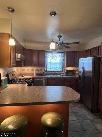 263 Colonial Pl, Plainfield City, NJ 07062