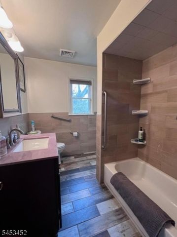 263 Colonial Pl, Plainfield City, NJ 07062