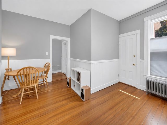 41 Walnut St 1R, Somerville, MA 02143