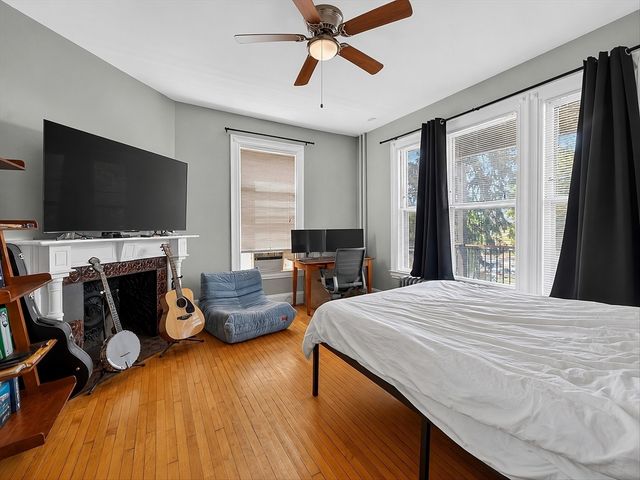 41 Walnut St 1R, Somerville, MA 02143