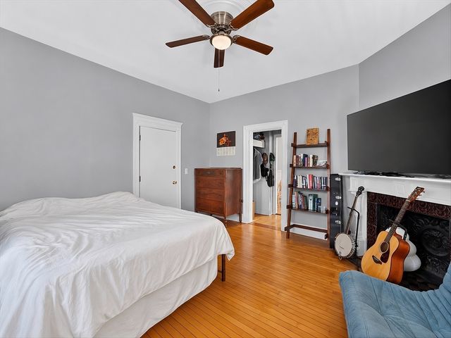 41 Walnut St 1R, Somerville, MA 02143