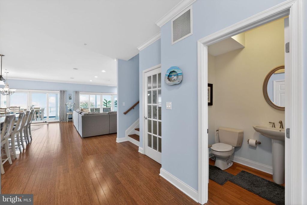 Image 17 of property listing at 1234 BURKE RD, Baltimore, MD 21220