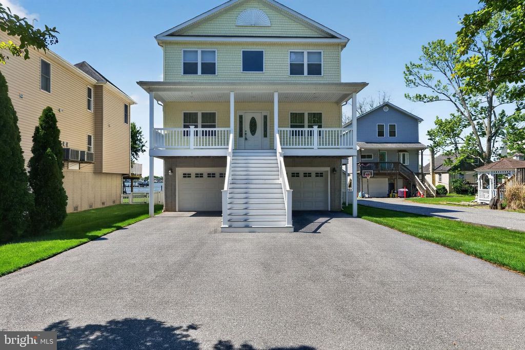 Image 2 of property listing at 1234 BURKE RD, Baltimore, MD 21220