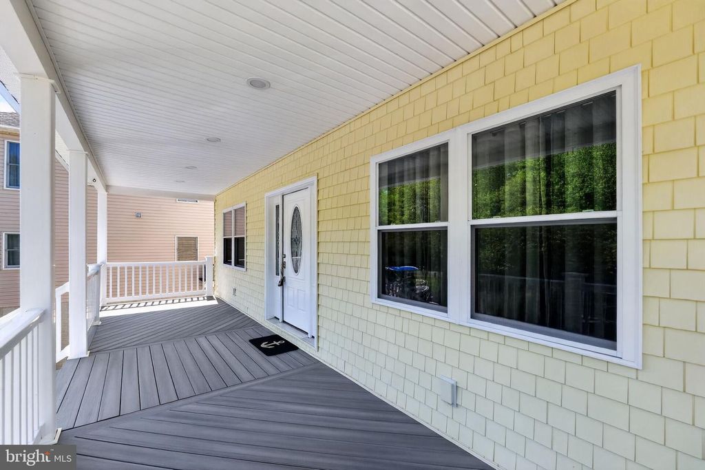 Image 7 of property listing at 1234 BURKE RD, Baltimore, MD 21220