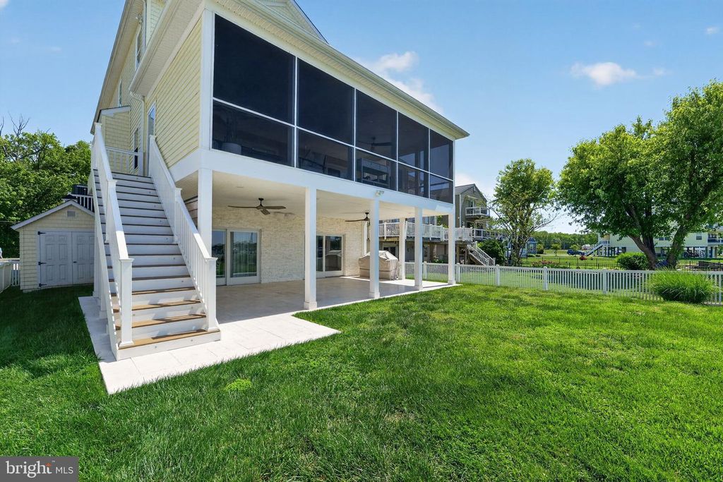 Image 9 of property listing at 1234 BURKE RD, Baltimore, MD 21220