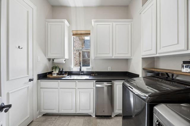 1229 Lambeth Lane, Lewisville, TX 75056