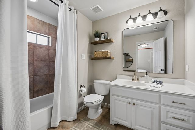 1229 Lambeth Lane, Lewisville, TX 75056