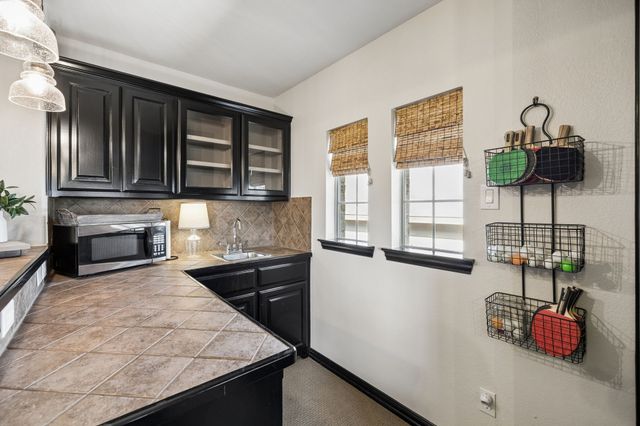 1229 Lambeth Lane, Lewisville, TX 75056