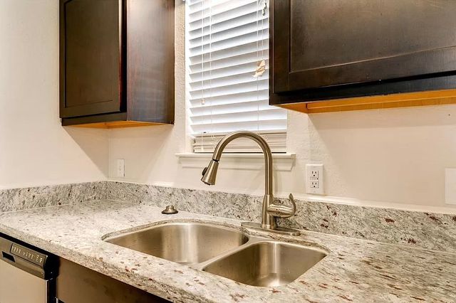 2708 Livingston Avenue, Fort Worth, TX 76110