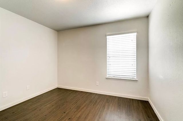 2708 Livingston Avenue, Fort Worth, TX 76110