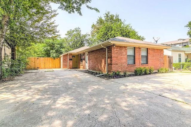 2708 Livingston Avenue, Fort Worth, TX 76110