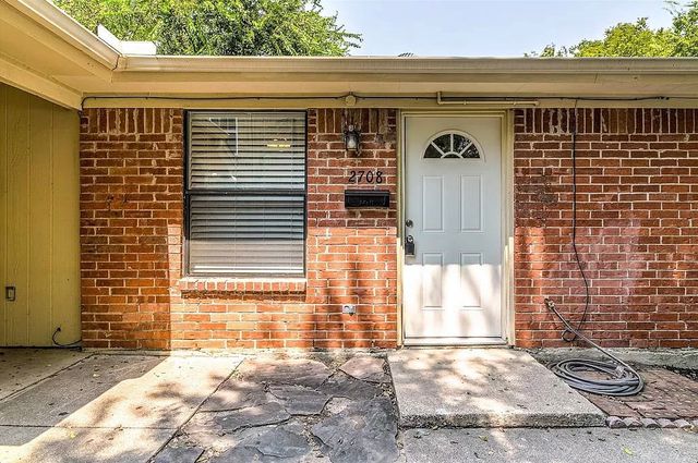 2708 Livingston Avenue, Fort Worth, TX 76110