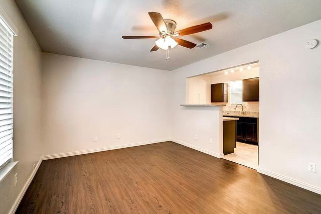 2708 Livingston Avenue, Fort Worth, TX 76110