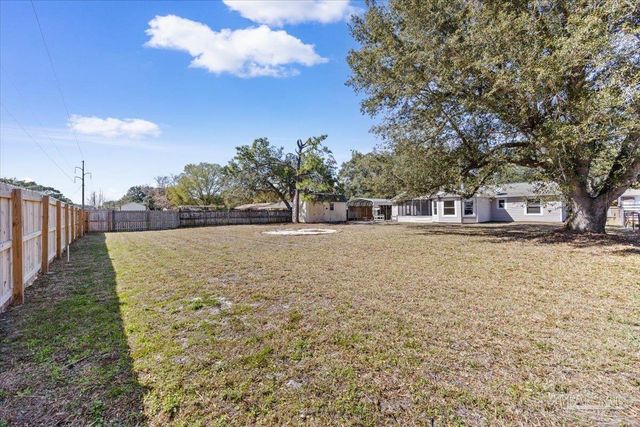 2990 Ranchette Sq, Gulf Breeze, FL 32563