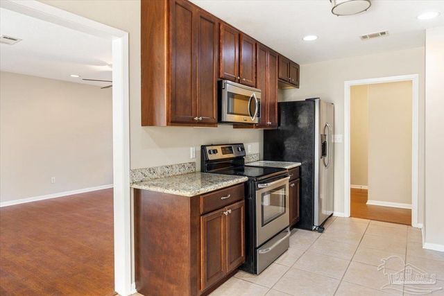 2990 Ranchette Sq, Gulf Breeze, FL 32563