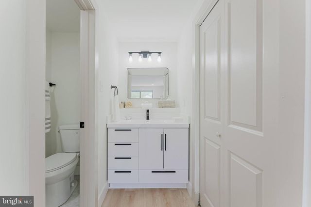 749 SUGARLAND RUN DR, Sterling, VA 20164