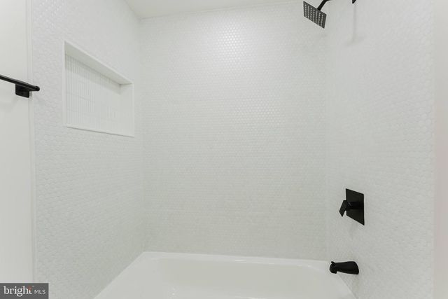 749 SUGARLAND RUN DR, Sterling, VA 20164