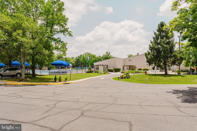749 SUGARLAND RUN DR, Sterling, VA 20164
