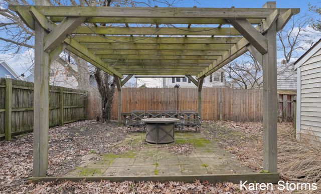 232 Dean Street Ne, City Of Grand Rapids, MI 49505