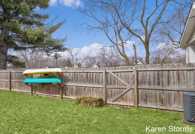 232 Dean Street Ne, City Of Grand Rapids, MI 49505