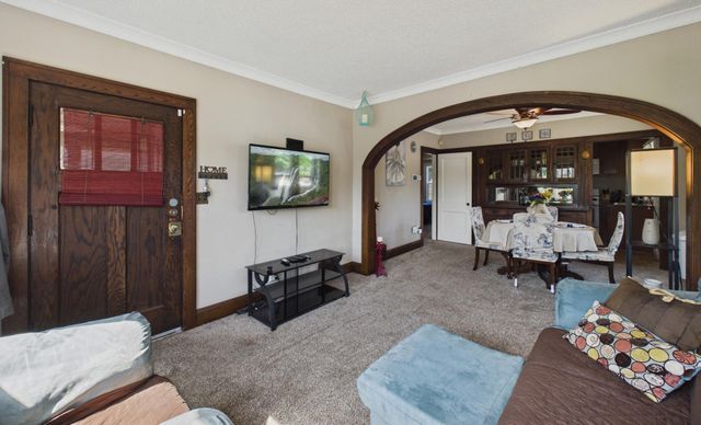 3859 Bryant Avenue N, Minneapolis, MN 55412