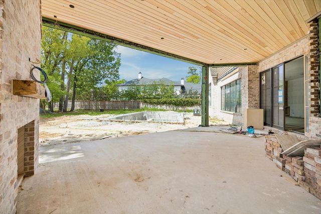 403 Trails Court, Houston, TX 77024