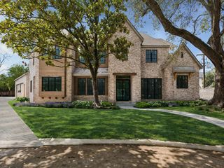 403 Trails Court, Houston, TX 77024