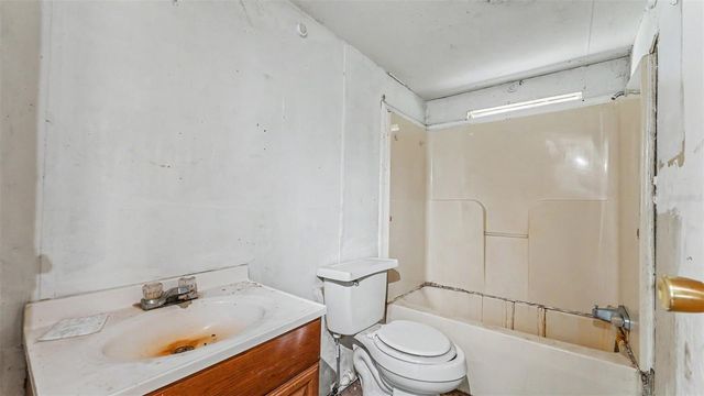 2220 ELLIE ROAD B, Auburndale, FL 33823
