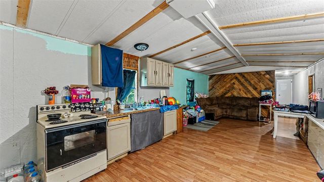 2220 ELLIE ROAD B, Auburndale, FL 33823