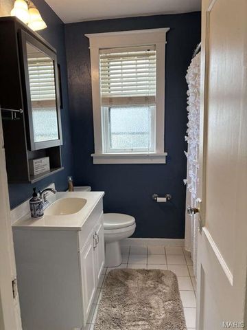 1464 Sproule Avenue, St Louis, MO 63139