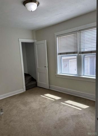 1464 Sproule Avenue, St Louis, MO 63139