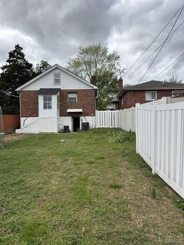 1464 Sproule Avenue, St Louis, MO 63139