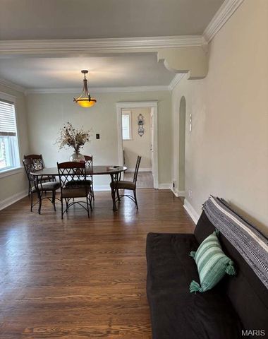 1464 Sproule Avenue, St Louis, MO 63139