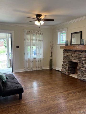1464 Sproule Avenue, St Louis, MO 63139