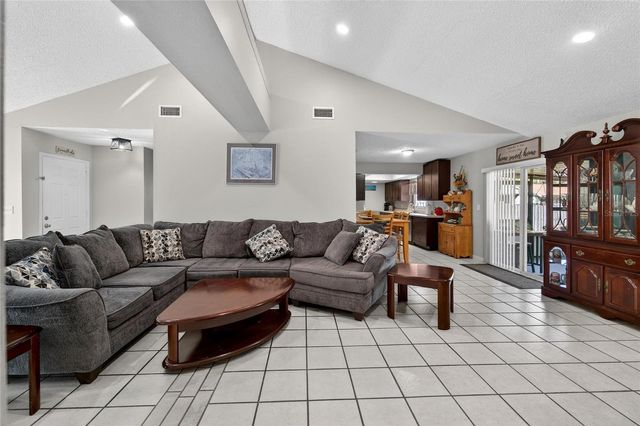 1938 CINNAMON DRIVE, Lakeland, FL 33801