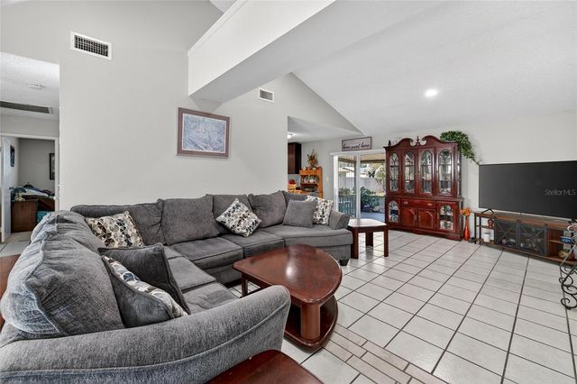 1938 CINNAMON DRIVE, Lakeland, FL 33801