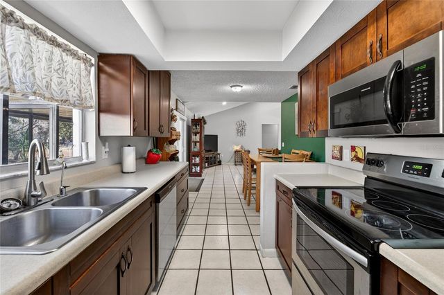 1938 CINNAMON DRIVE, Lakeland, FL 33801